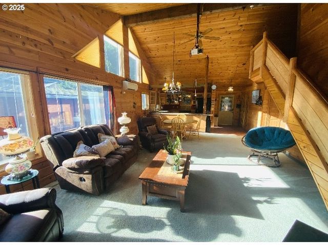 1415 N ALVORD Ln, Otis, OR 97368