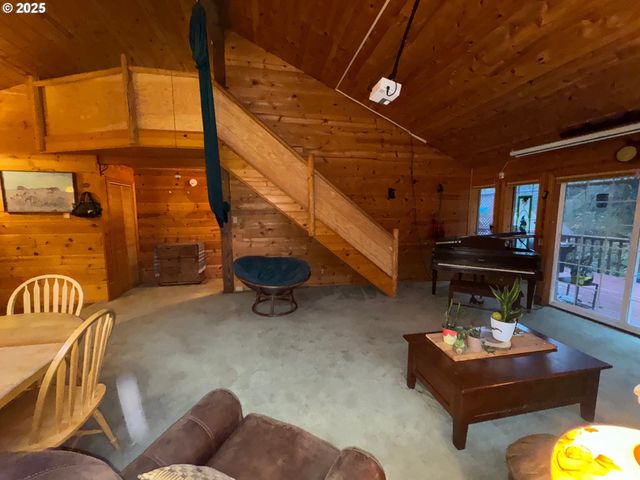 1415 N ALVORD Ln, Otis, OR 97368