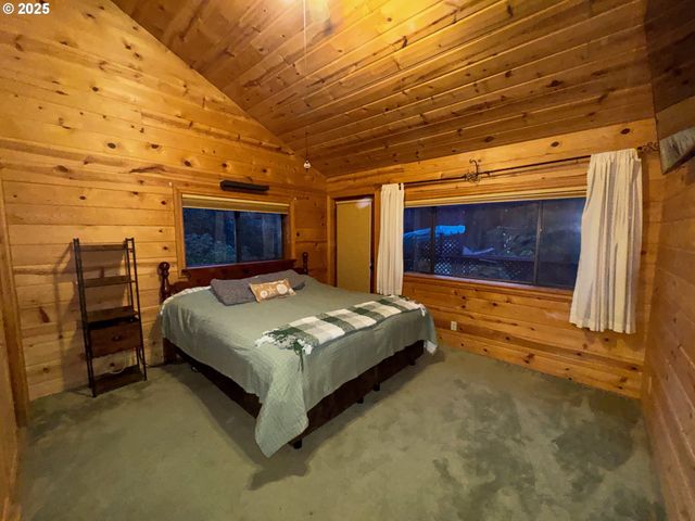 1415 N ALVORD Ln, Otis, OR 97368