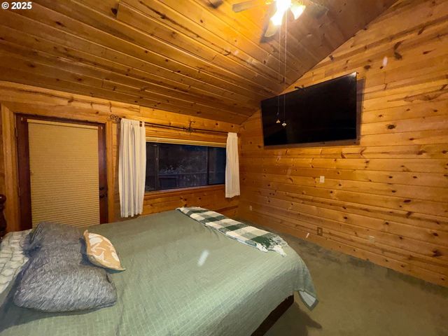 1415 N ALVORD Ln, Otis, OR 97368