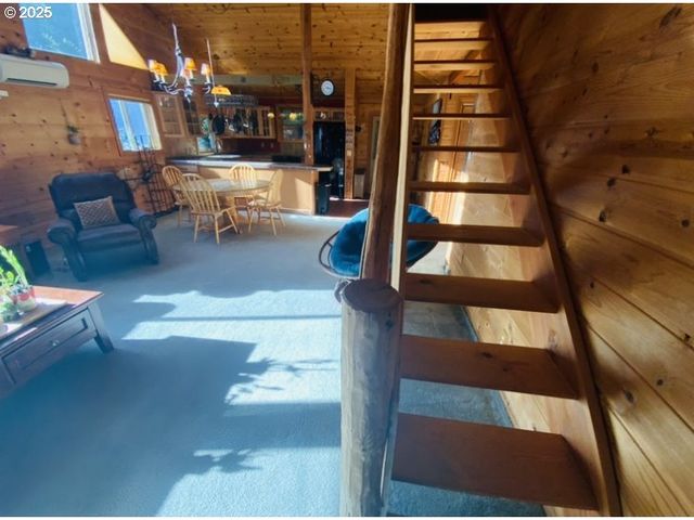 1415 N ALVORD Ln, Otis, OR 97368