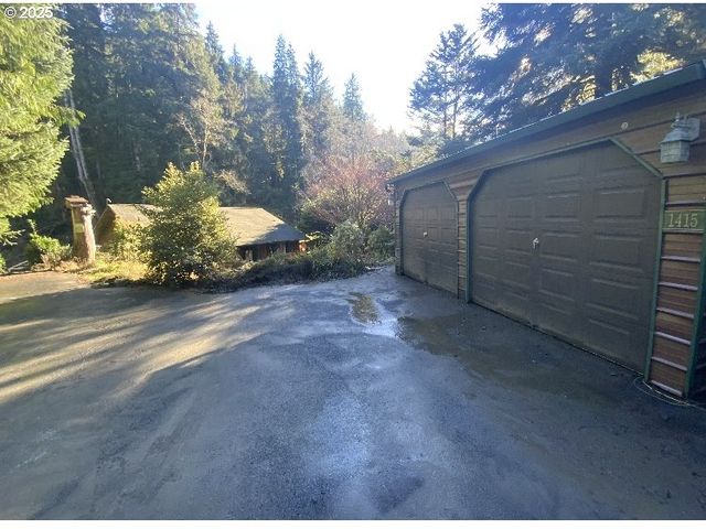 1415 N ALVORD Ln, Otis, OR 97368