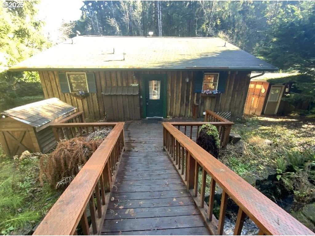 1415 N ALVORD Ln, Otis, OR 97368