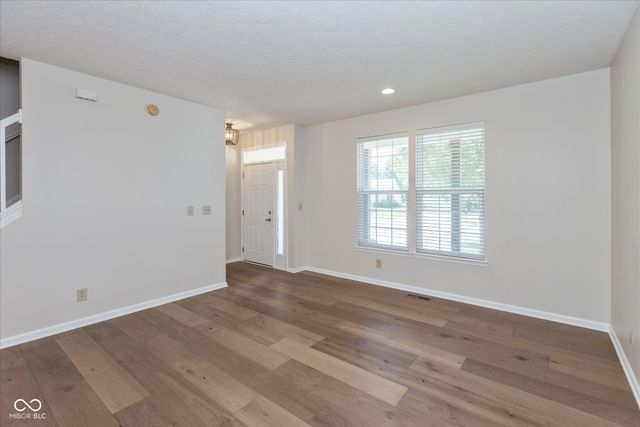 4063 S Meadow Wood Court, New Palestine, IN 46163