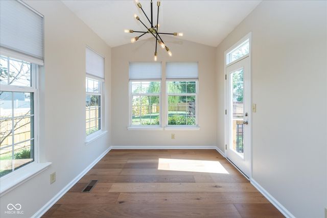 4063 S Meadow Wood Court, New Palestine, IN 46163