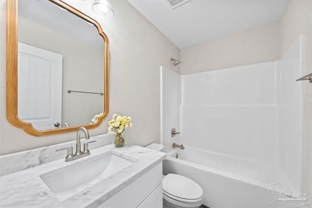 1689 Oak Drive, Gulf Breeze, FL 32563