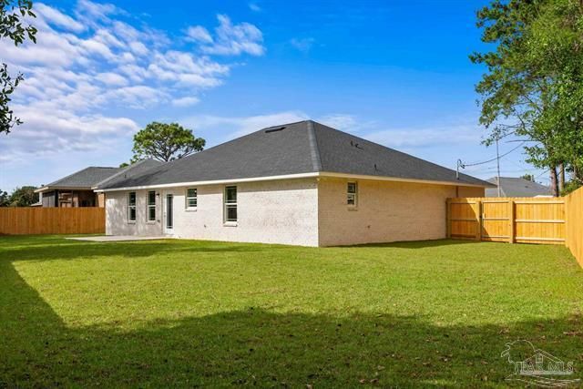1689 Oak Drive, Gulf Breeze, FL 32563