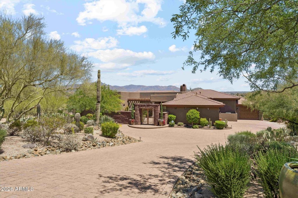 36021 N MEANDER Way, Carefree, AZ 85377 — photo 4