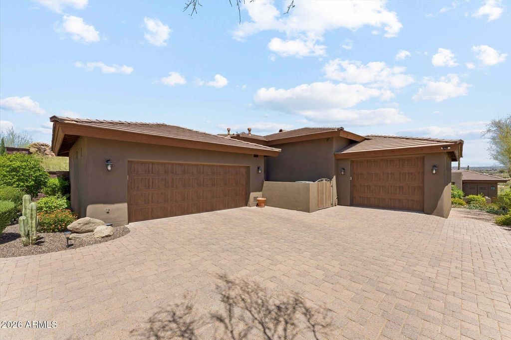 36021 N MEANDER Way, Carefree, AZ 85377 — photo 5