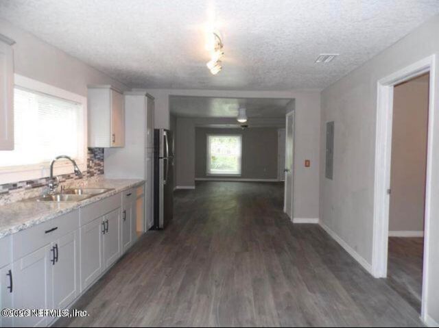 8140 MARINER Street, Jacksonville, FL 32220