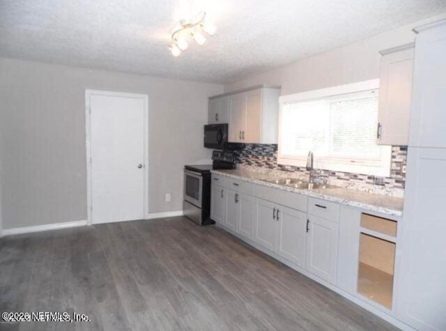 8140 MARINER Street, Jacksonville, FL 32220