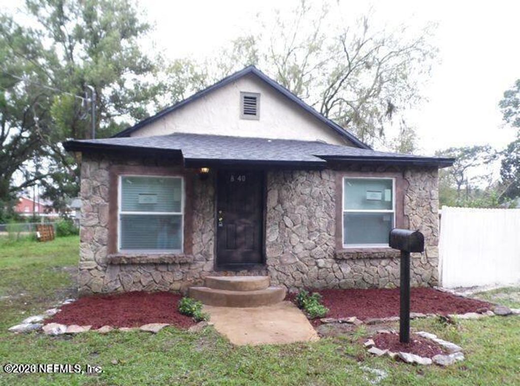 8140 MARINER Street, Jacksonville, FL 32220