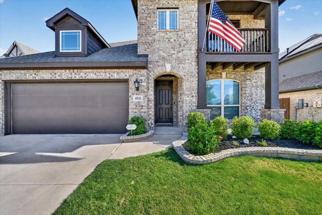 4828 Hazy Hollow Lane, Crowley, TX 76036