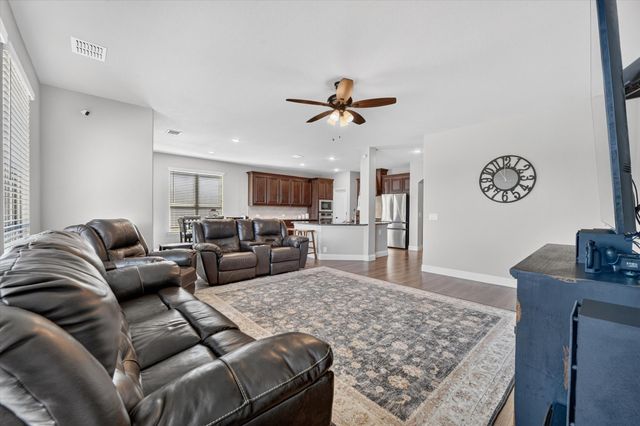 4828 Hazy Hollow Lane, Crowley, TX 76036