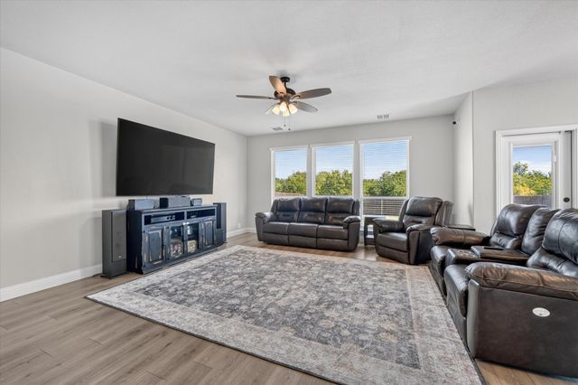 4828 Hazy Hollow Lane, Crowley, TX 76036