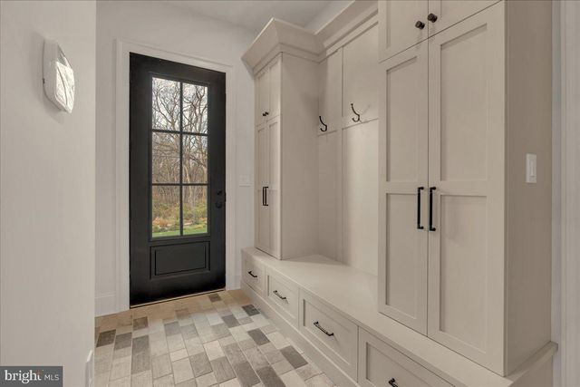 385 PORT ROYAL AVE, Philadelphia, PA 19128