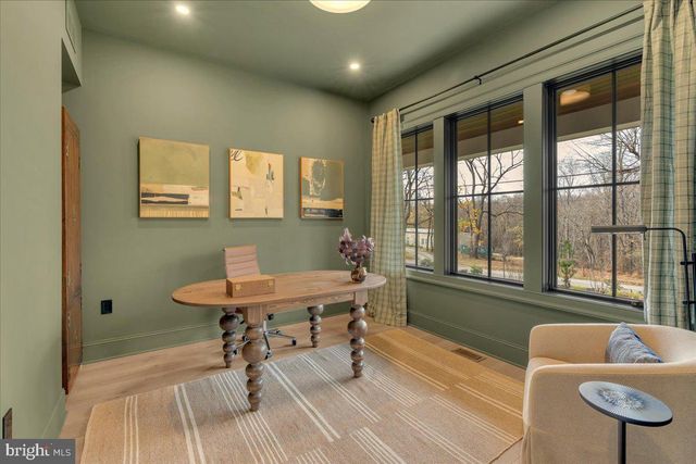 385 PORT ROYAL AVE, Philadelphia, PA 19128