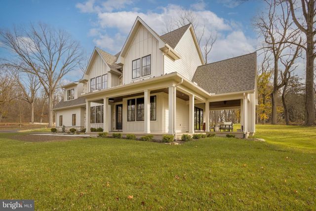 385 PORT ROYAL AVE, Philadelphia, PA 19128