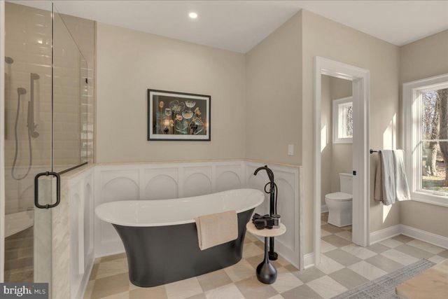 385 PORT ROYAL AVE, Philadelphia, PA 19128