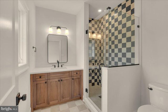 385 PORT ROYAL AVE, Philadelphia, PA 19128