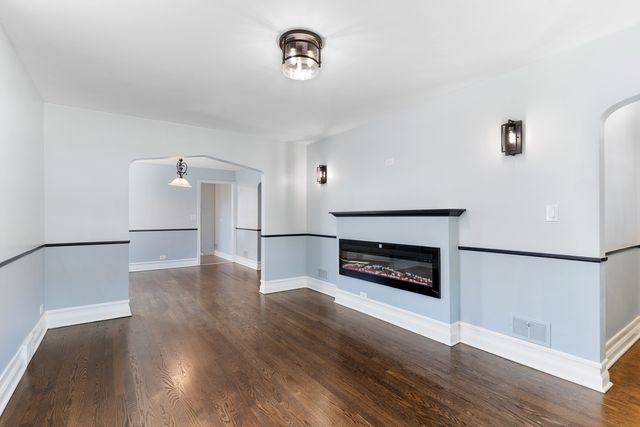 3734 Oak Park Avenue, Berwyn, IL 60402