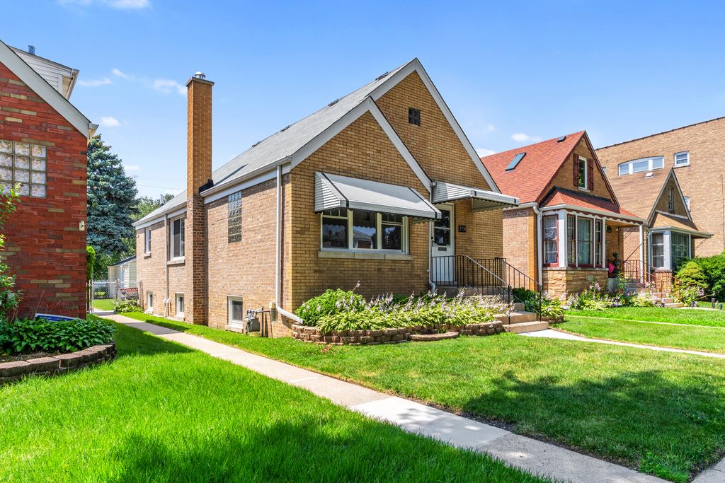 3734 Oak Park Avenue, Berwyn, IL 60402