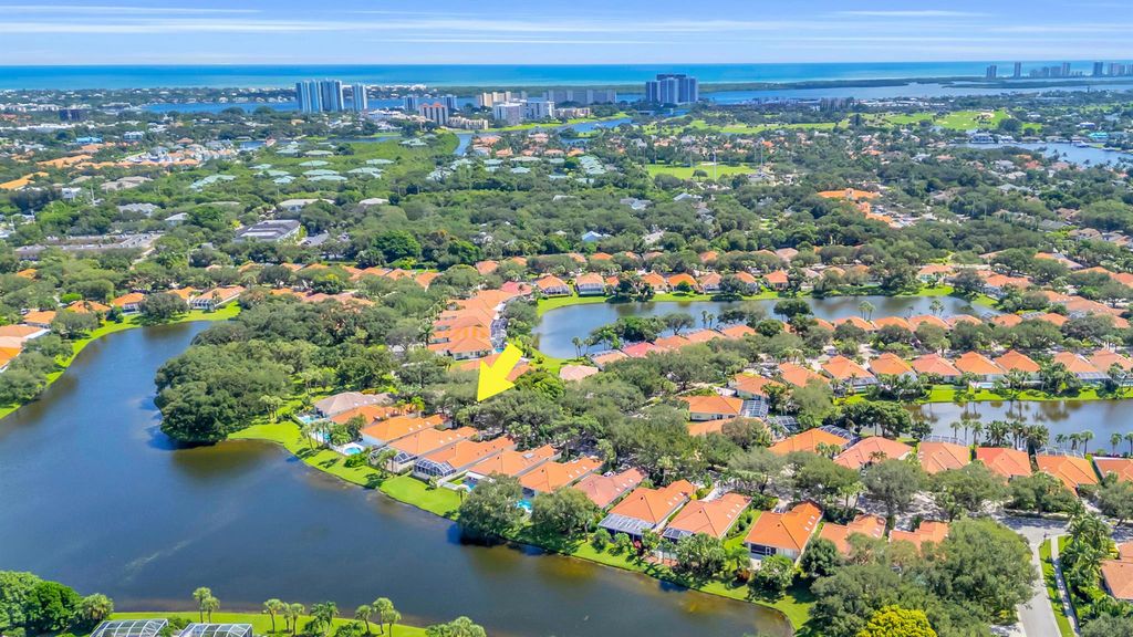 279 Kelsey Park Circle, Palm Beach Gardens, FL 33410