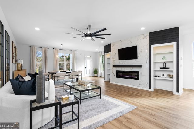 1046 Brookglynn Trace, Decatur, GA 30032