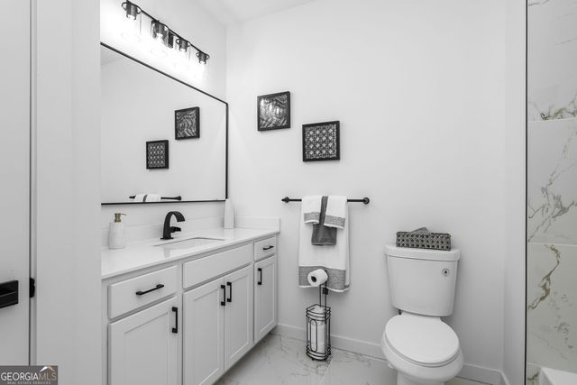 1046 Brookglynn Trace, Decatur, GA 30032