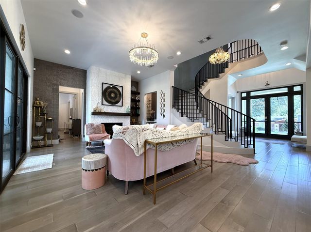 4043 Tartan Lane, Houston, TX 77025