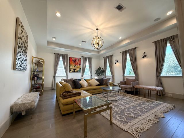 4043 Tartan Lane, Houston, TX 77025