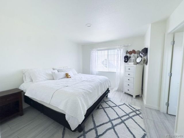 19163 E Wyoming Dr 105, Aurora, CO 80017