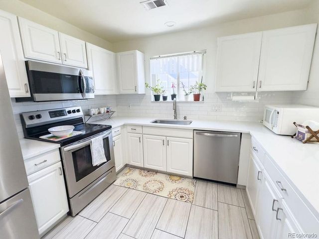 19163 E Wyoming Dr 105, Aurora, CO 80017