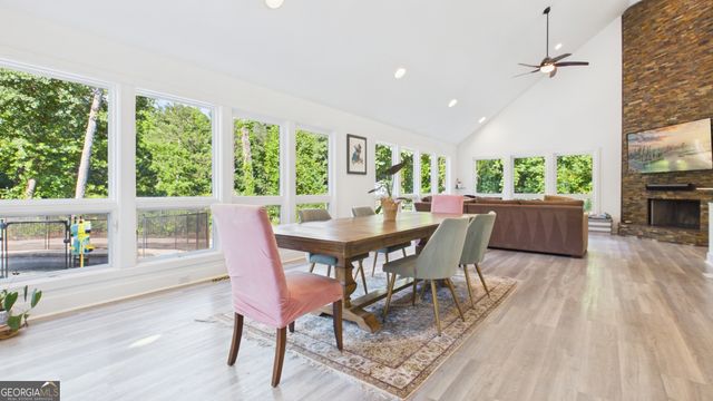 10 Quarry Lake Court, Atlanta, GA 30342