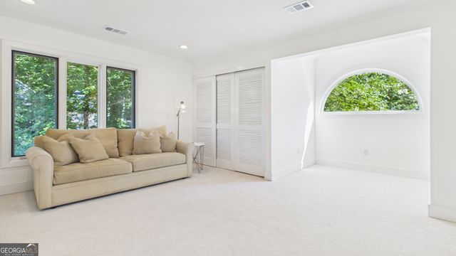 10 Quarry Lake Court, Atlanta, GA 30342