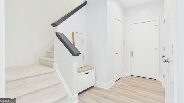 10 Quarry Lake Court, Atlanta, GA 30342