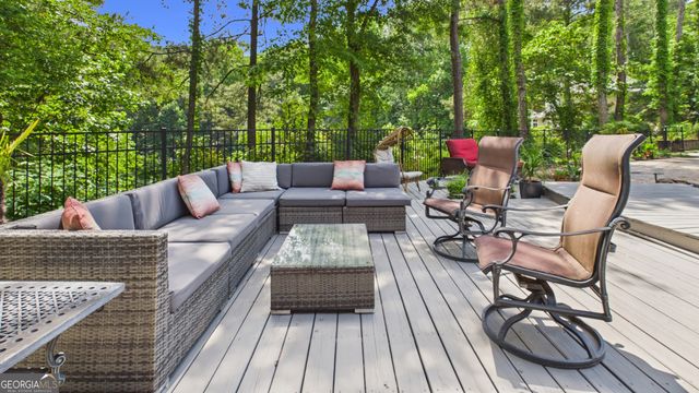 10 Quarry Lake Court, Atlanta, GA 30342