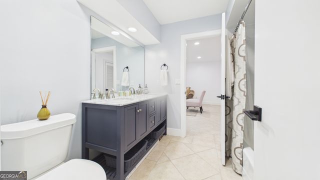 10 Quarry Lake Court, Atlanta, GA 30342