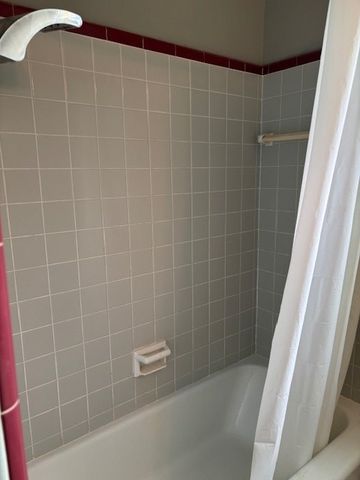 1111 Agutha, Dothan, AL 36301