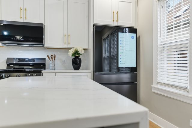 10735 S Prospect Avenue, Chicago, IL 60643