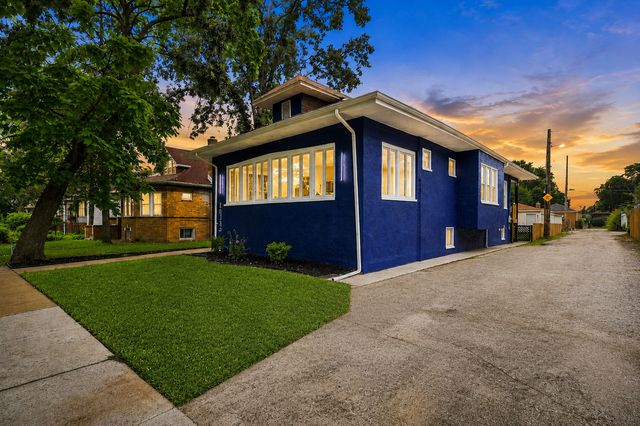 10735 S Prospect Avenue, Chicago, IL 60643