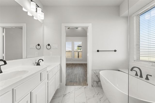 809 Meadow Spring Lane, Anna, TX 75409