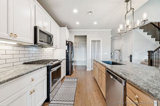 22810 E 103rd Street, Broken Arrow, OK 74014