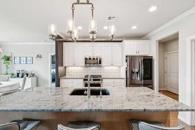 22810 E 103rd Street, Broken Arrow, OK 74014