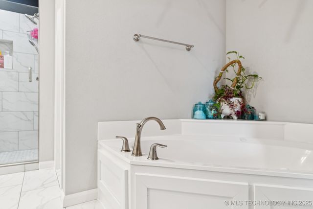 22810 E 103rd Street, Broken Arrow, OK 74014