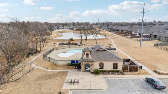 22810 E 103rd Street, Broken Arrow, OK 74014
