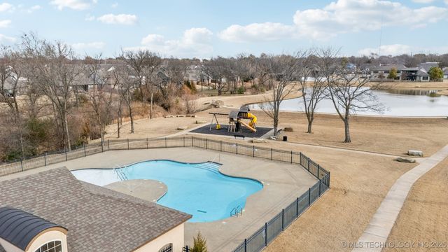 22810 E 103rd Street, Broken Arrow, OK 74014