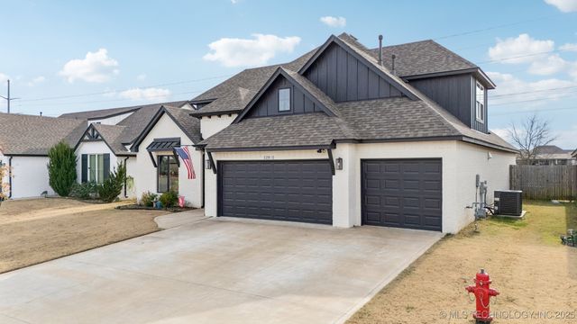 22810 E 103rd Street, Broken Arrow, OK 74014