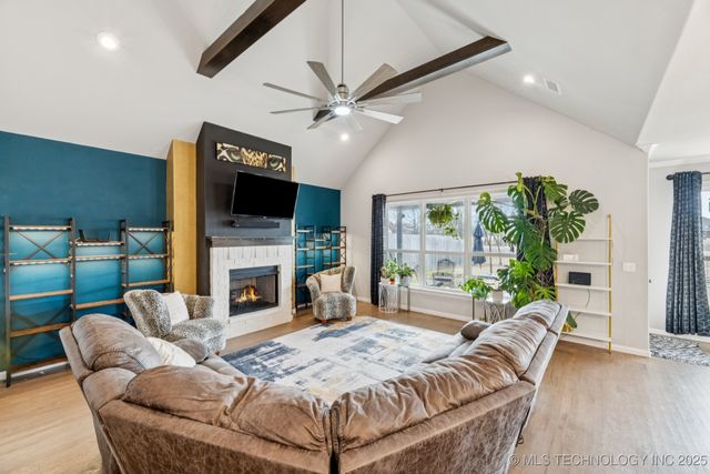 22810 E 103rd Street, Broken Arrow, OK 74014