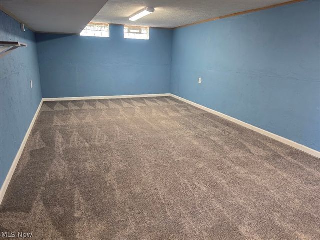 1371 W Miner Road, Mayfield Heights, OH 44124